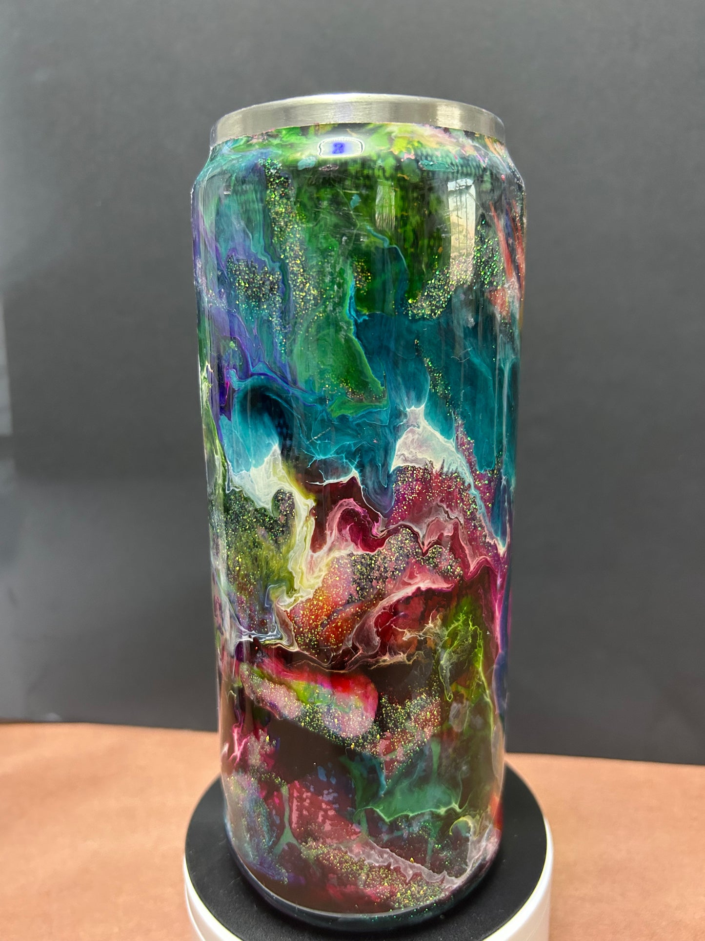 20 oz. Yeti Rainbow Rambler